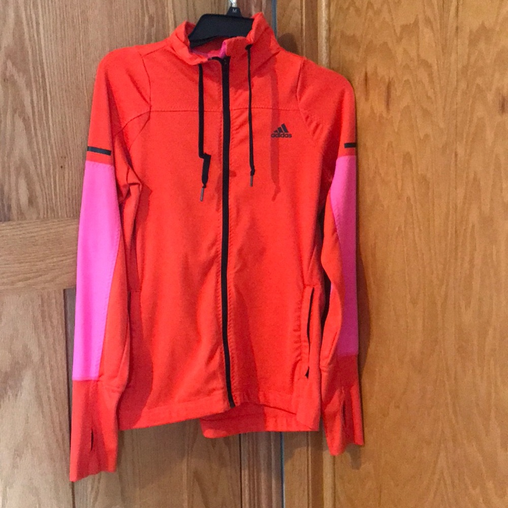 Sports pullover